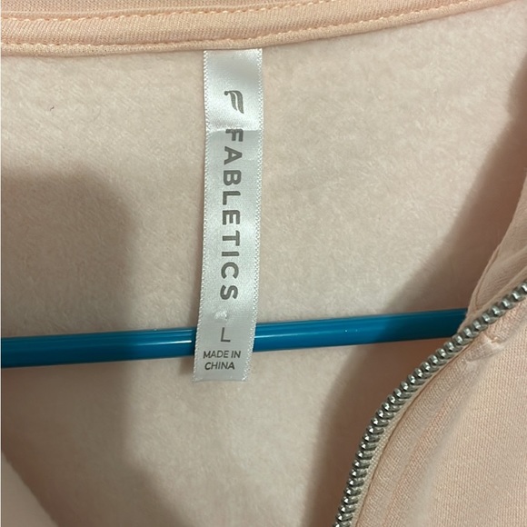 NEW Womens fabletics quarter zip - Picture 2 of 3